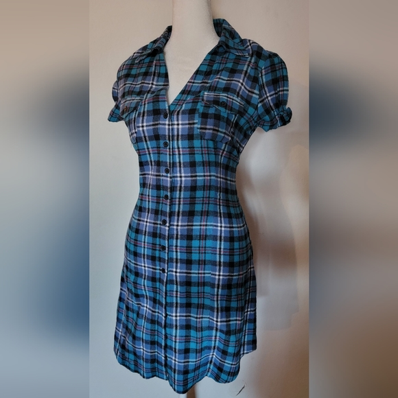 Dress - Picture 4 of 8